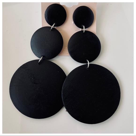 Boho Layered wood round fabulous earrings - Picture 3 of 10